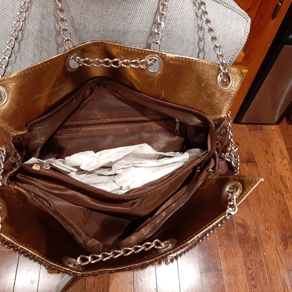 Brown purse with beaded details - Picture 4 of 5